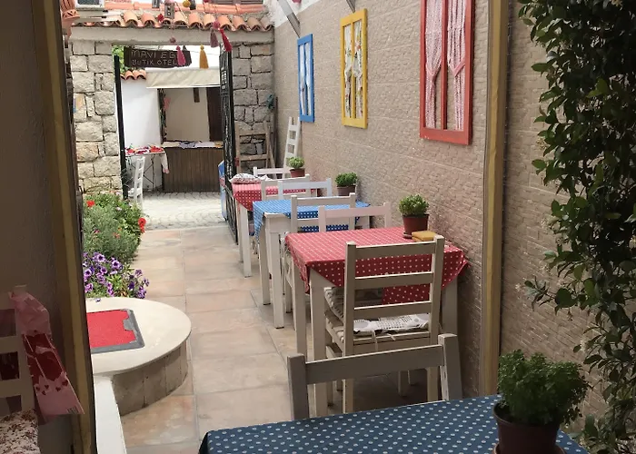 Mavi Ege Butik מלון