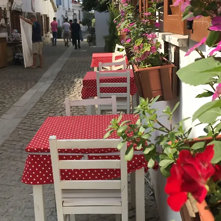 Mavi Ege Butik Otel *